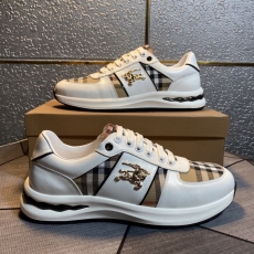 Burberry Low Shoes